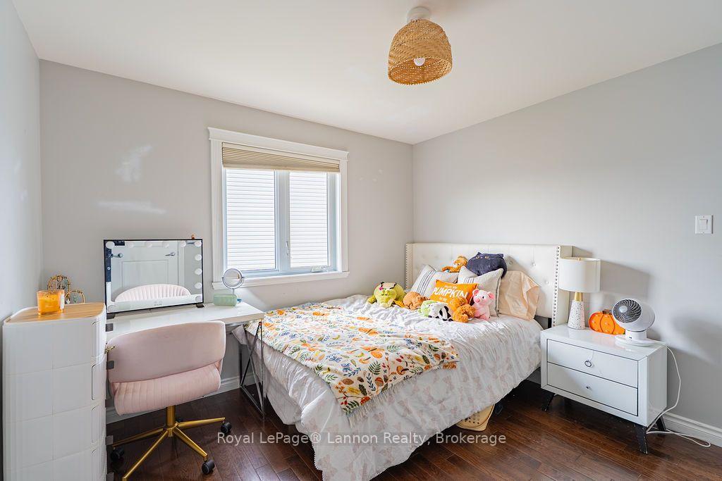 Photo 18 of 696 Weiler Boulevard, Thunder Bay, Parkdale — HOMEH