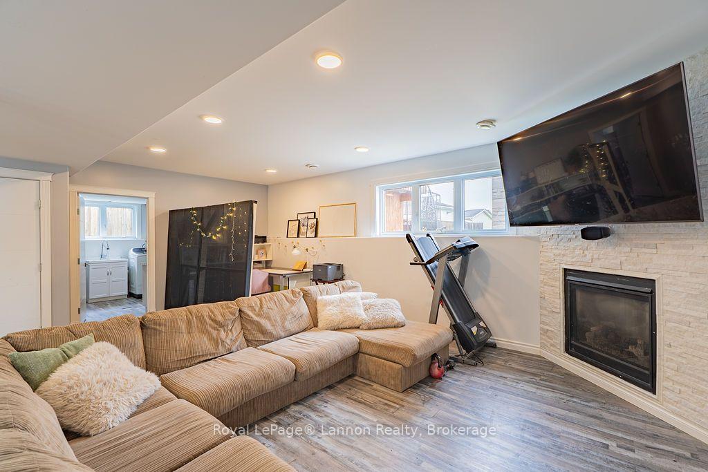 Photo 28 of 696 Weiler Boulevard, Thunder Bay, Parkdale — HOMEH