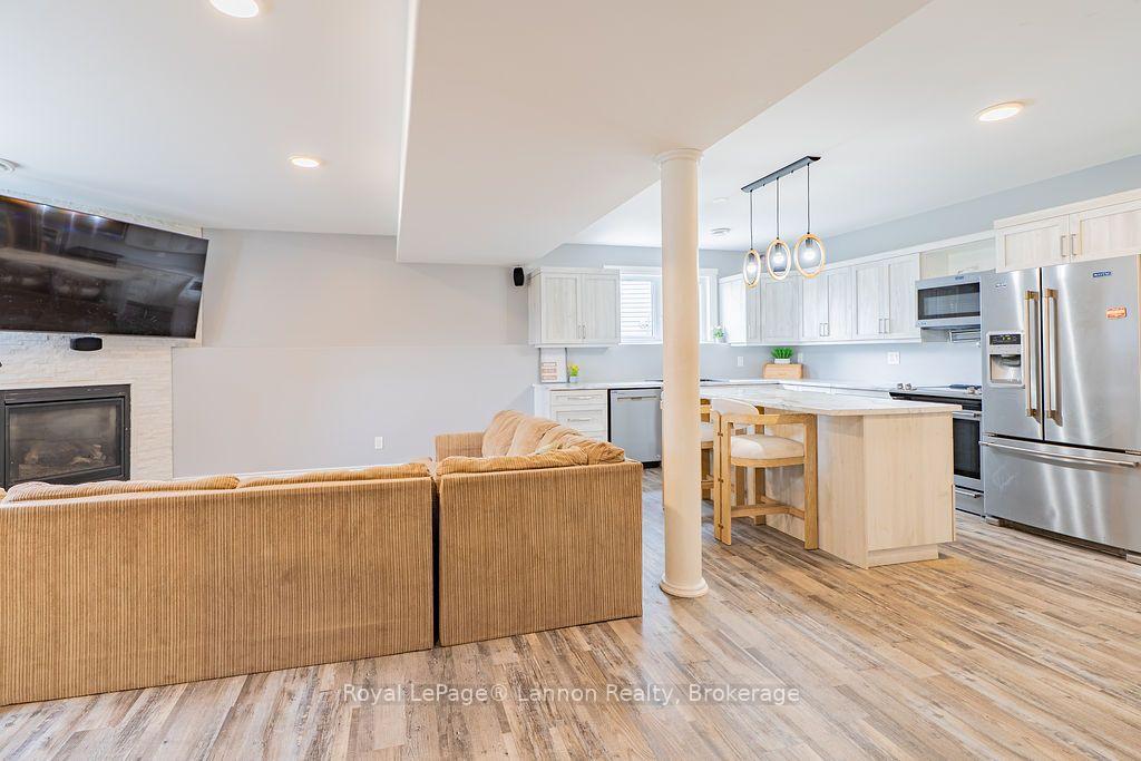 Photo 30 of 696 Weiler Boulevard, Thunder Bay, Parkdale — HOMEH