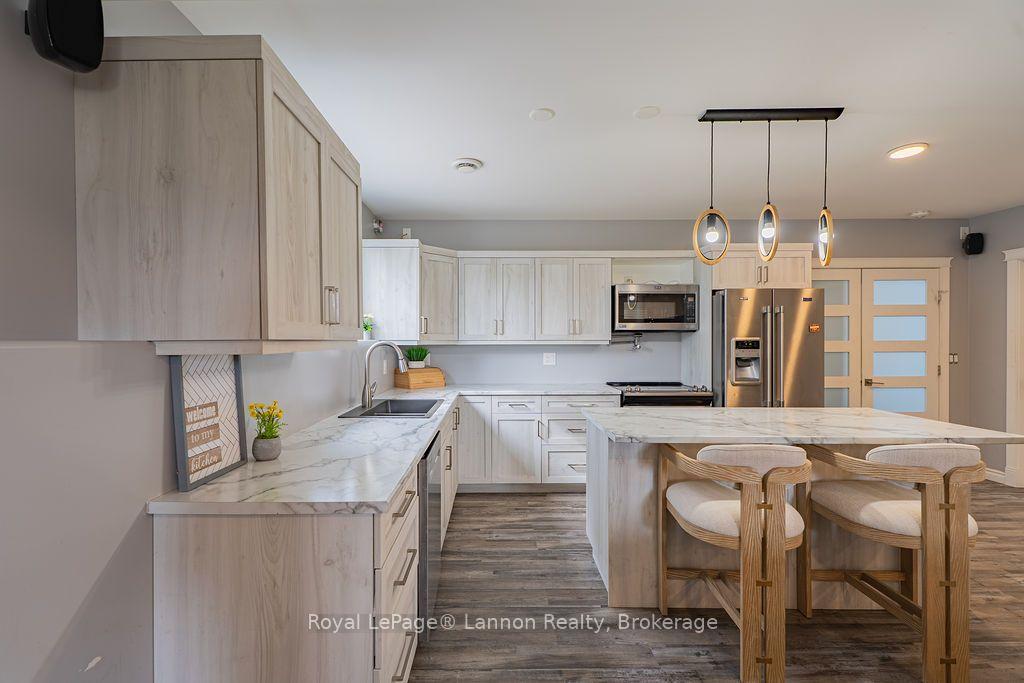 Photo 33 of 696 Weiler Boulevard, Thunder Bay, Parkdale — HOMEH