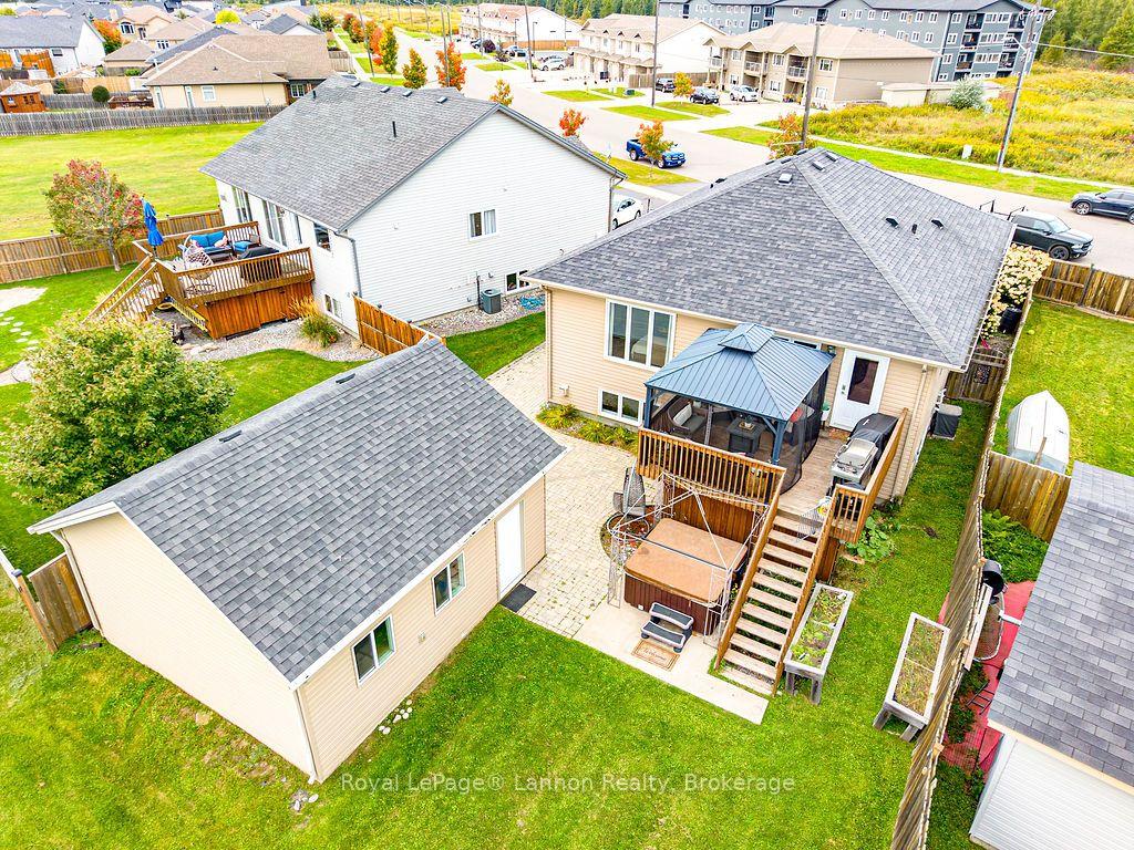 Photo 41 of 696 Weiler Boulevard, Thunder Bay, Parkdale — HOMEH
