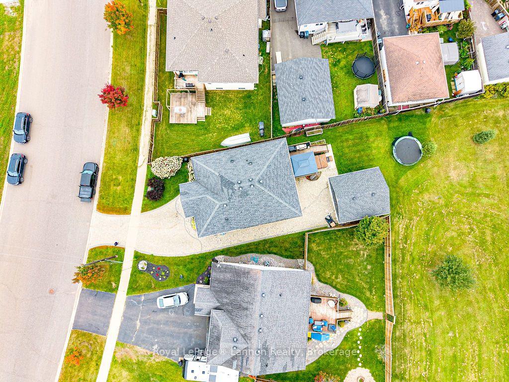 Photo 44 of 696 Weiler Boulevard, Thunder Bay, Parkdale — HOMEH