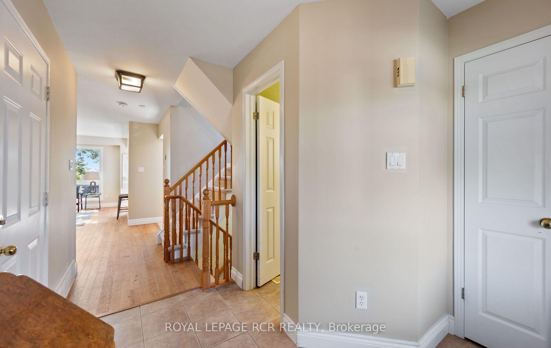 Photo 8 of 108 Glengarry Road, Orangeville — HOMEH