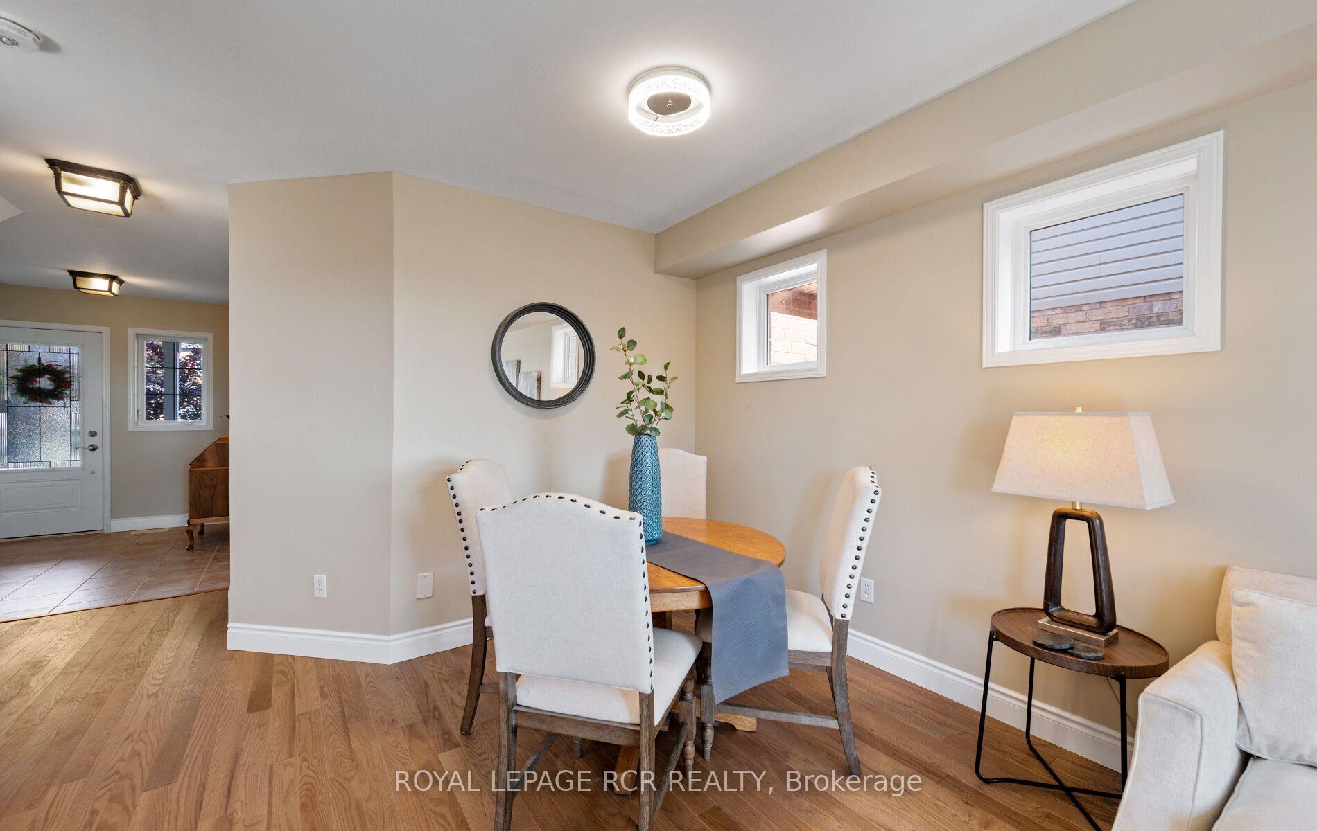 Photo 11 of 108 Glengarry Road, Orangeville — HOMEH