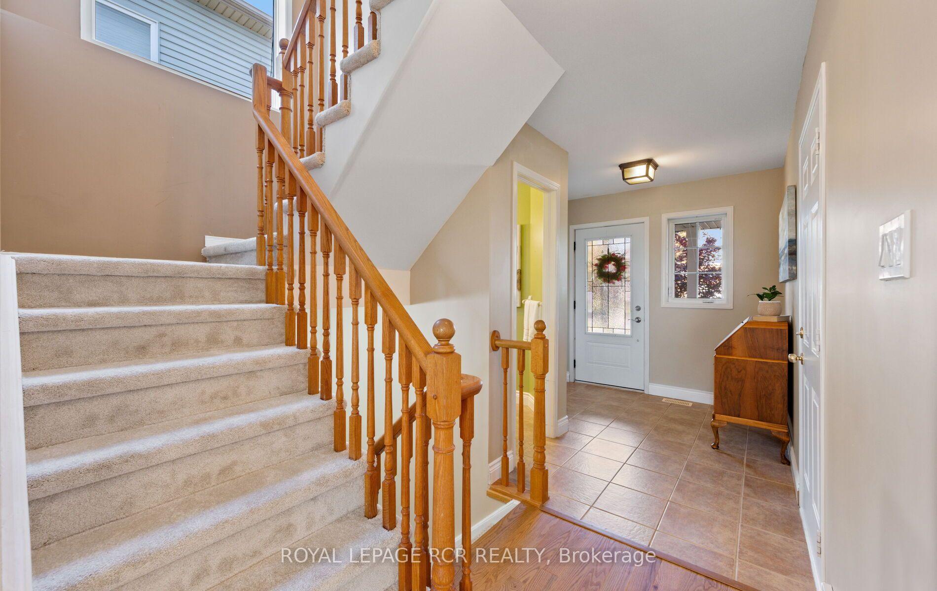 Photo 24 of 108 Glengarry Road, Orangeville — HOMEH