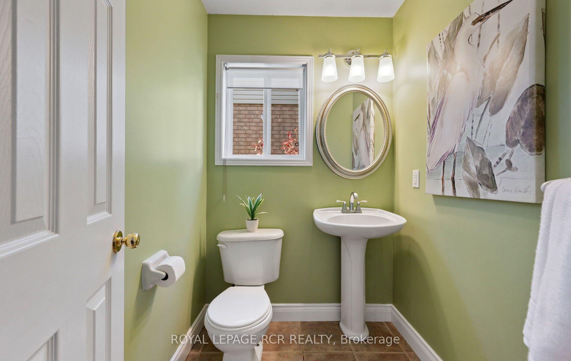 Photo 25 of 108 Glengarry Road, Orangeville — HOMEH