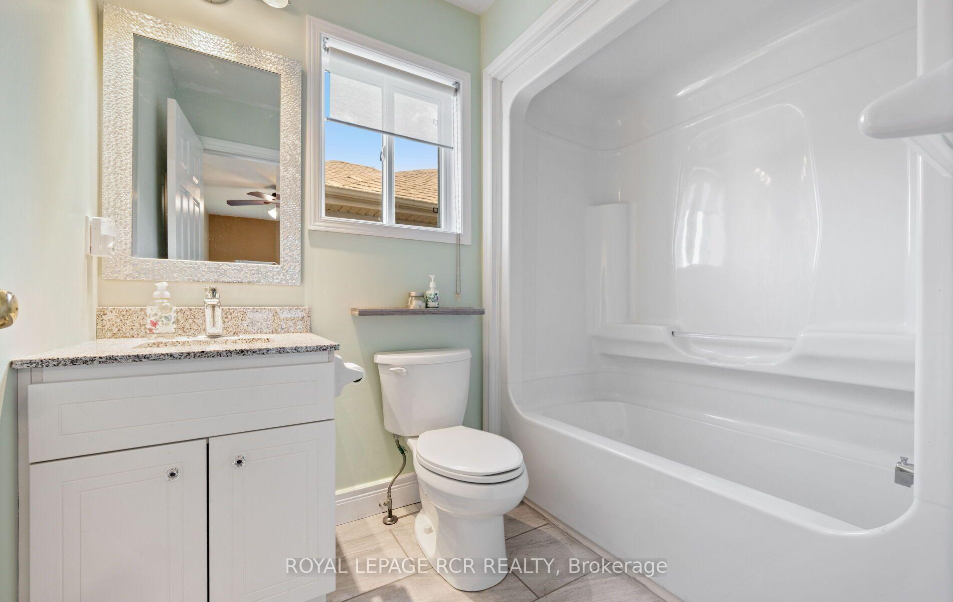 Photo 37 of 108 Glengarry Road, Orangeville — HOMEH