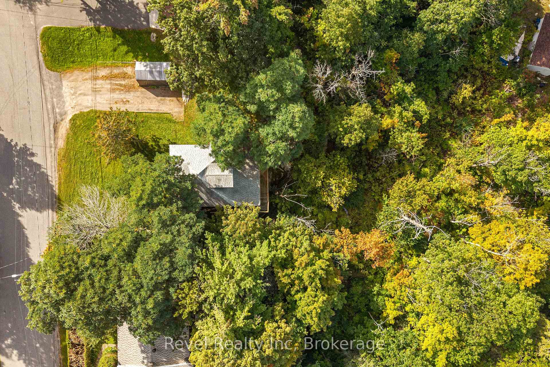 Photo 21 of 4 Margaret Street, Parry Sound — HOMEH