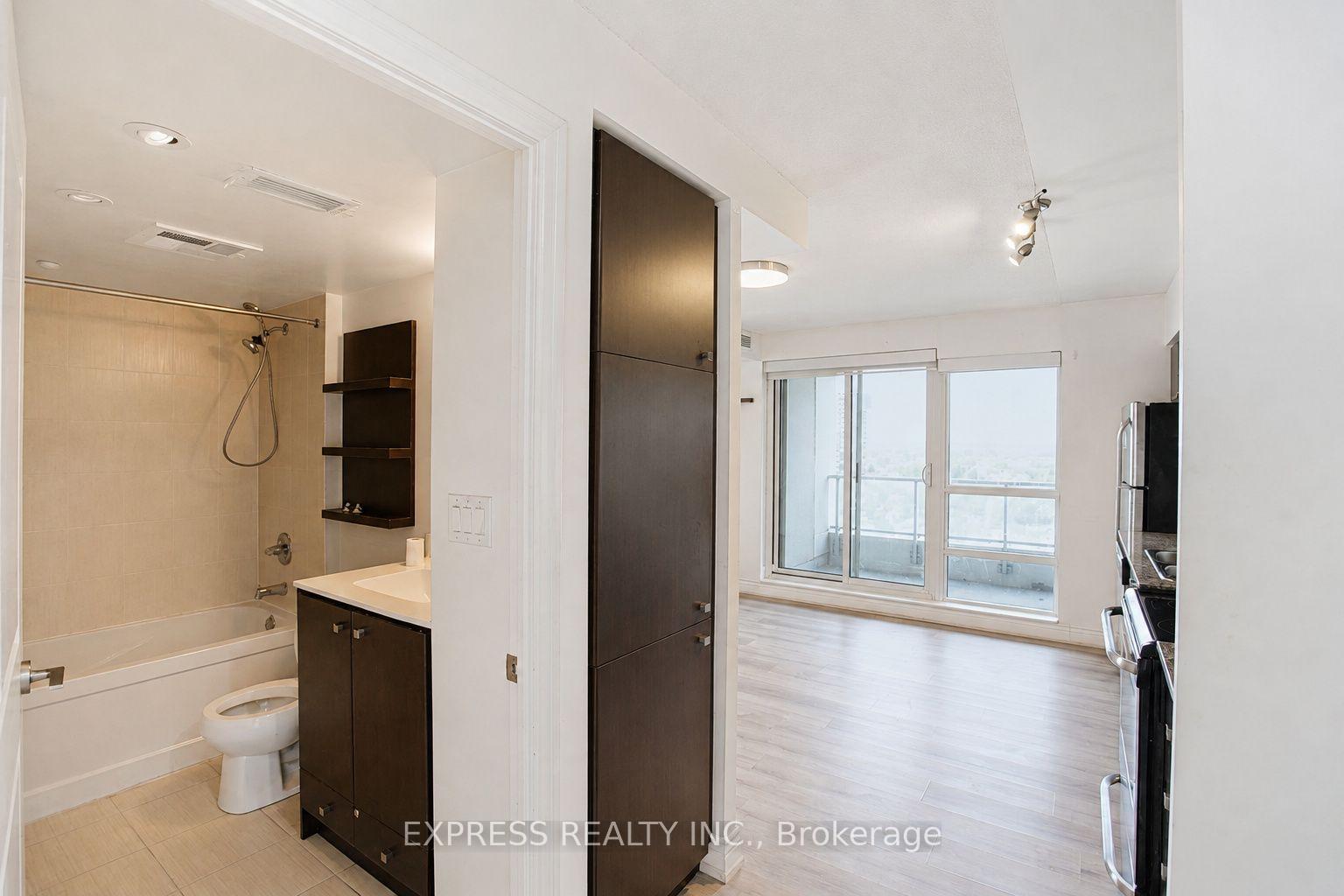 Photo 15 of Unit 1105, 2015 Sheppard Avenue E, North York, Henry Farm — HOMEH