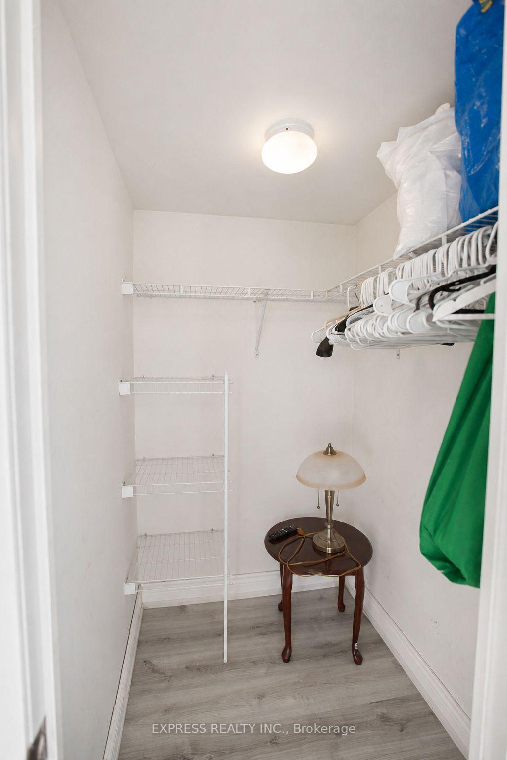 Photo 17 of Unit 1105, 2015 Sheppard Avenue E, North York, Henry Farm — HOMEH