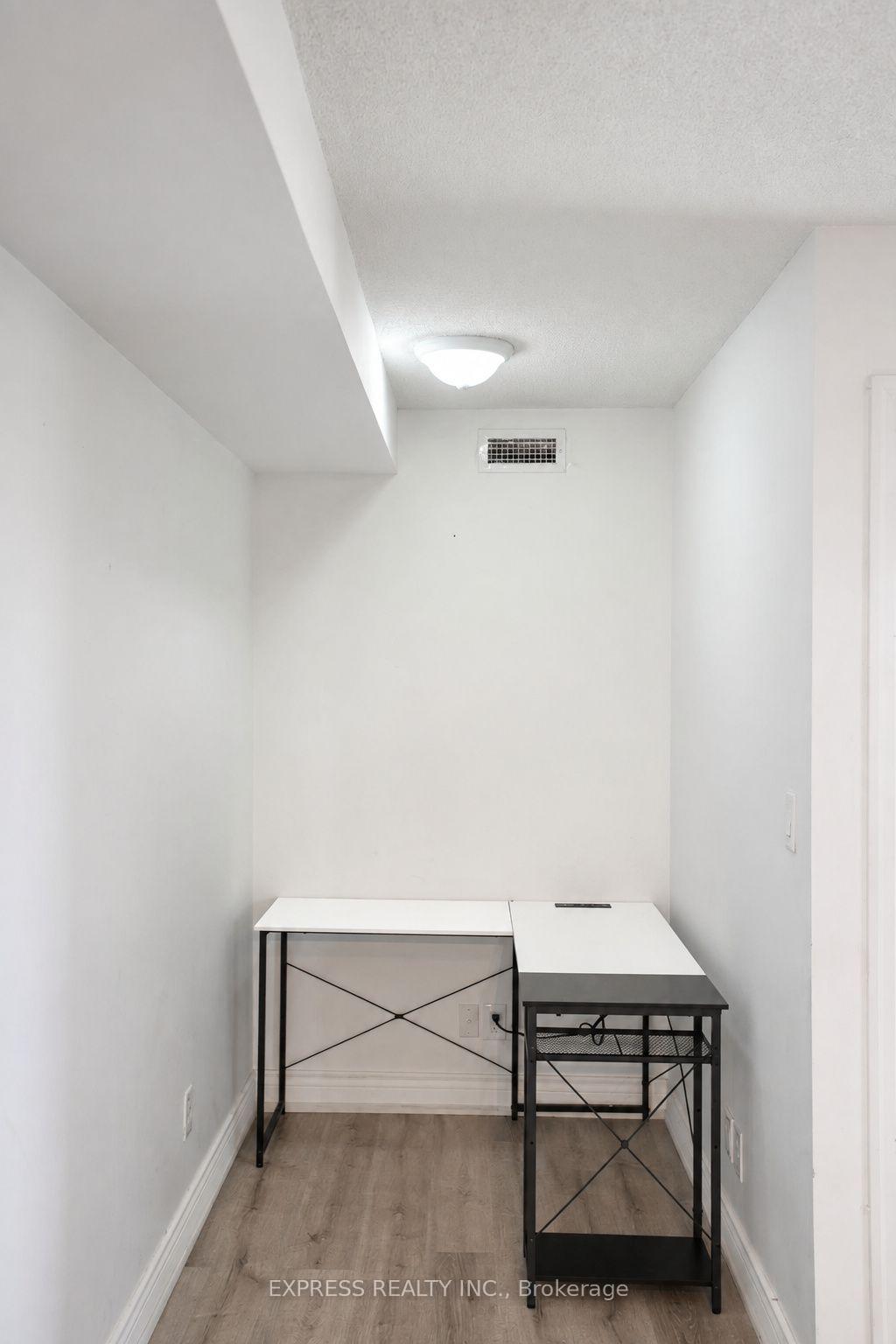 Photo 18 of Unit 1105, 2015 Sheppard Avenue E, North York, Henry Farm — HOMEH