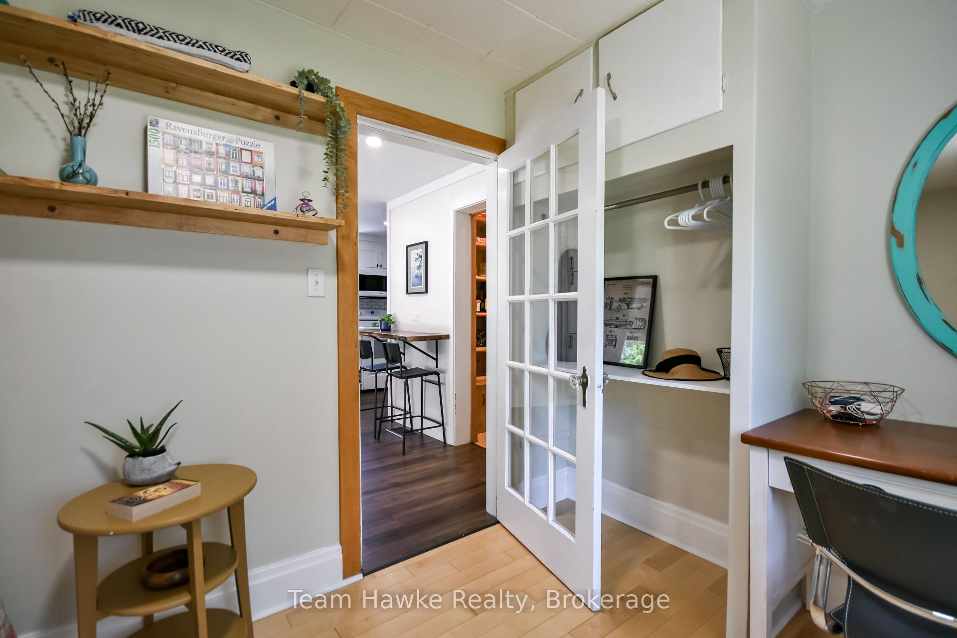Photo 24 of 346 Yonge Street, Midland — HOMEH
