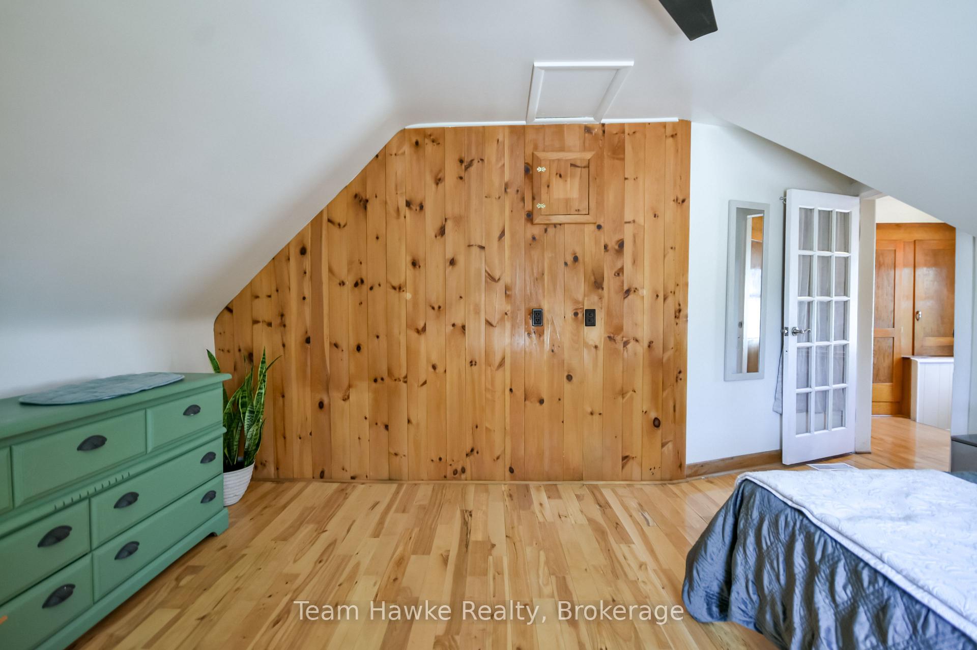 Photo 31 of 346 Yonge Street, Midland — HOMEH