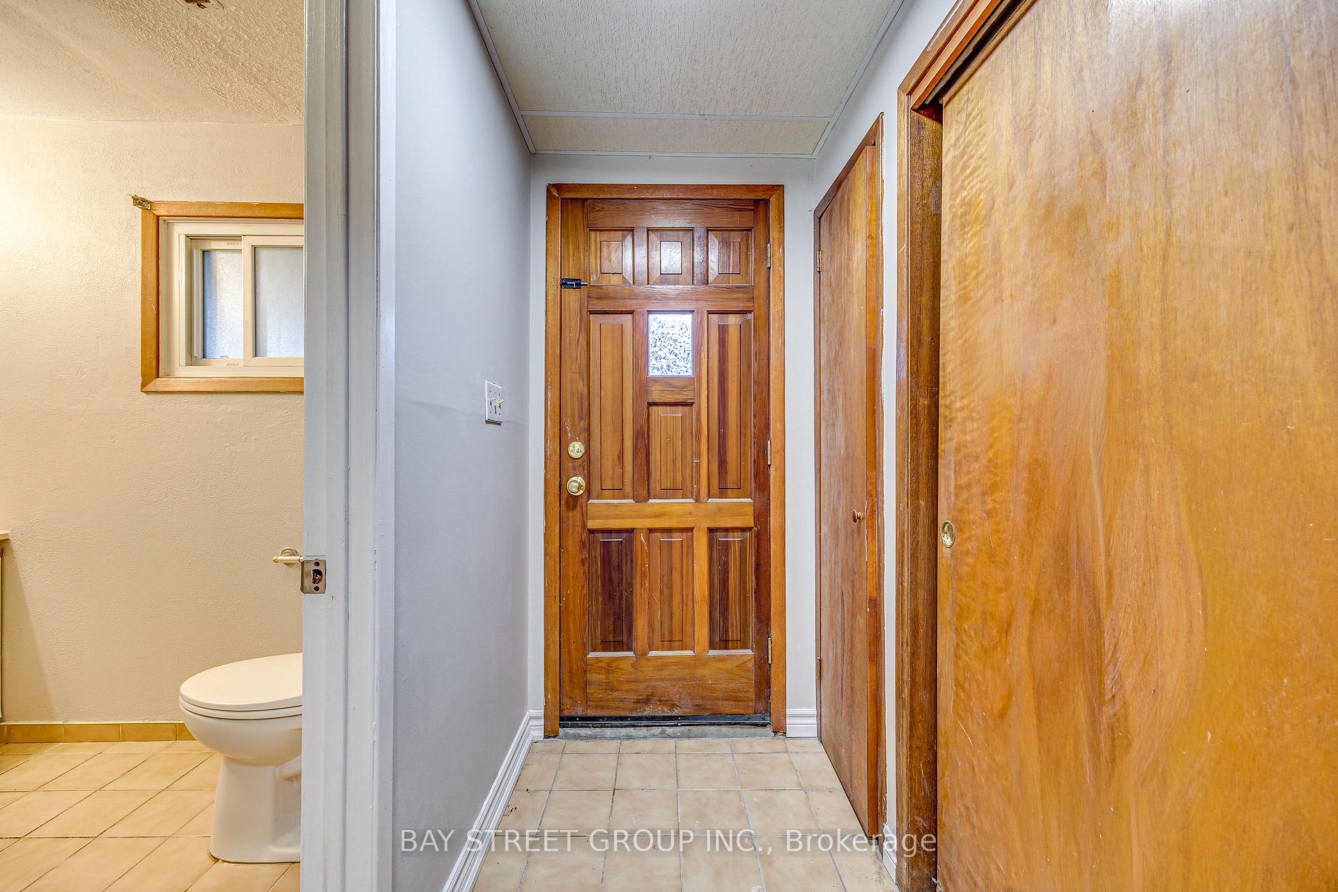 Photo 12 of 110 St. David's Road, St. Catharines, Burleigh Hill — HOMEH
