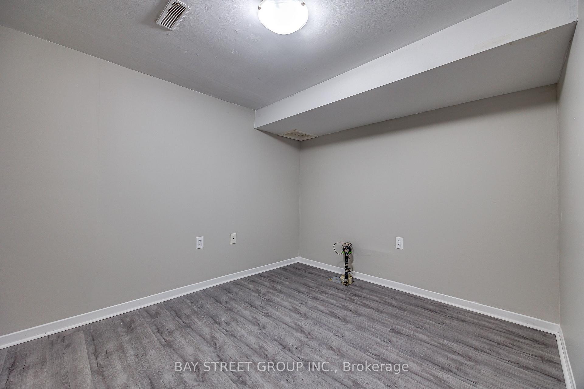 Photo 28 of 110 St. David's Road, St. Catharines, Burleigh Hill — HOMEH