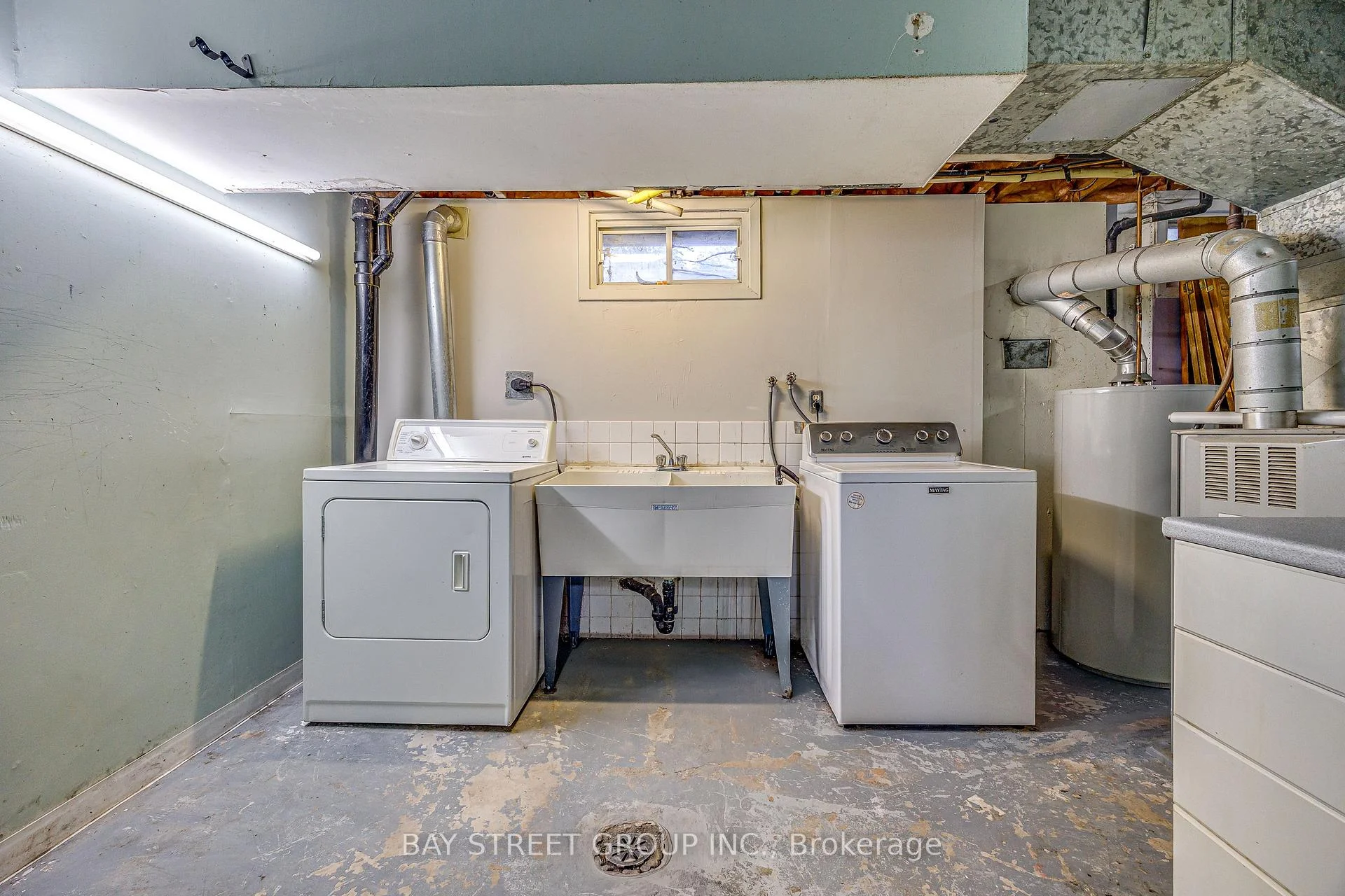 Photo 32 of 110 St. David's Road, St. Catharines, Burleigh Hill — HOMEH