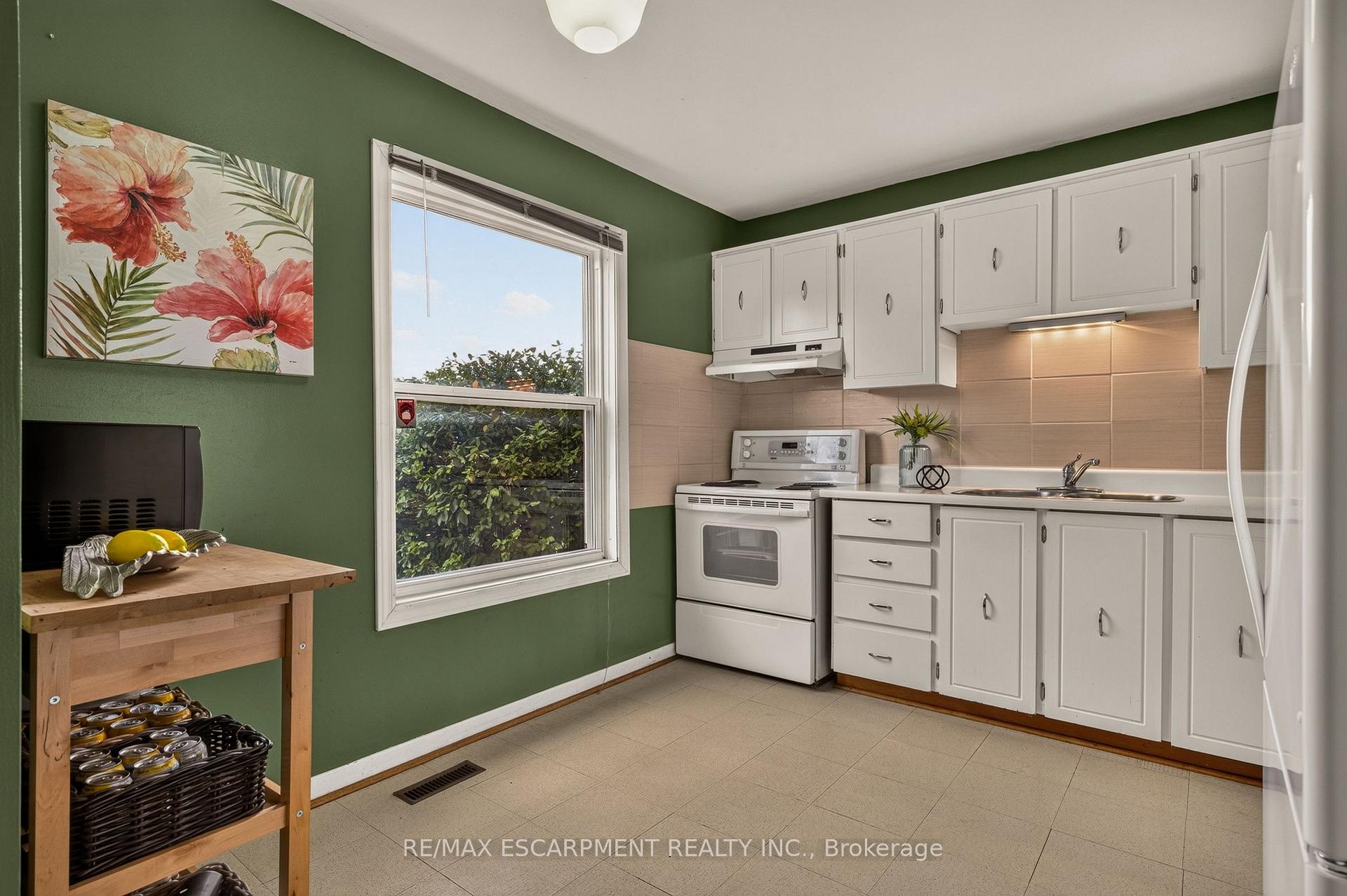 Photo 6 of Unit 69, 900 Central Park Drive, Brampton, Northgate — HOMEH