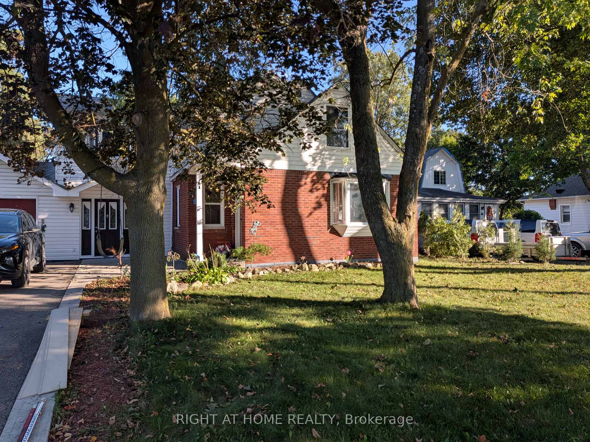Photo 1 of Unit Suite B, 242 Arthur Street, Halton Hills, Acton — HOMEH