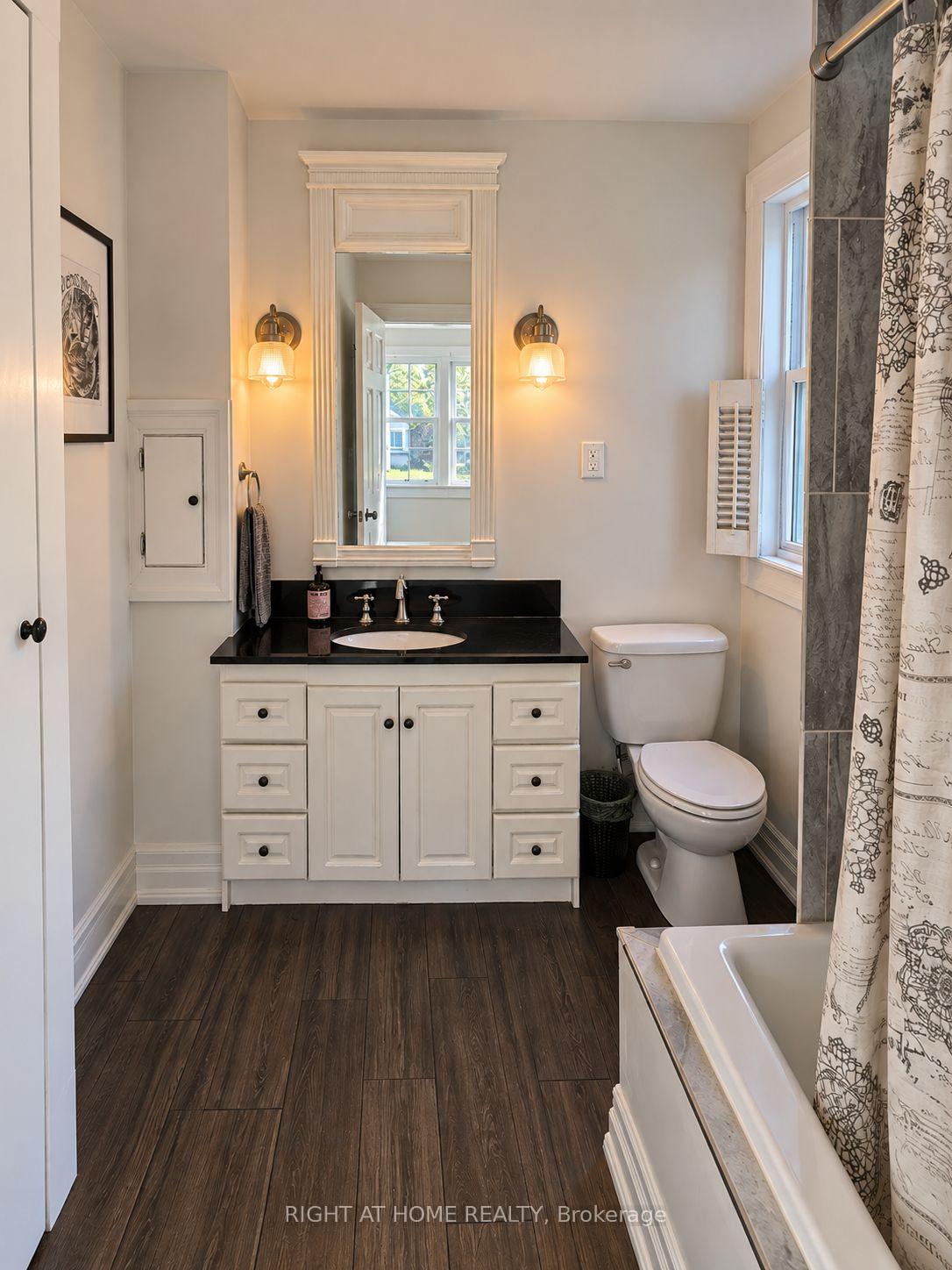 Photo 8 of Unit Suite B, 242 Arthur Street, Halton Hills, Acton — HOMEH