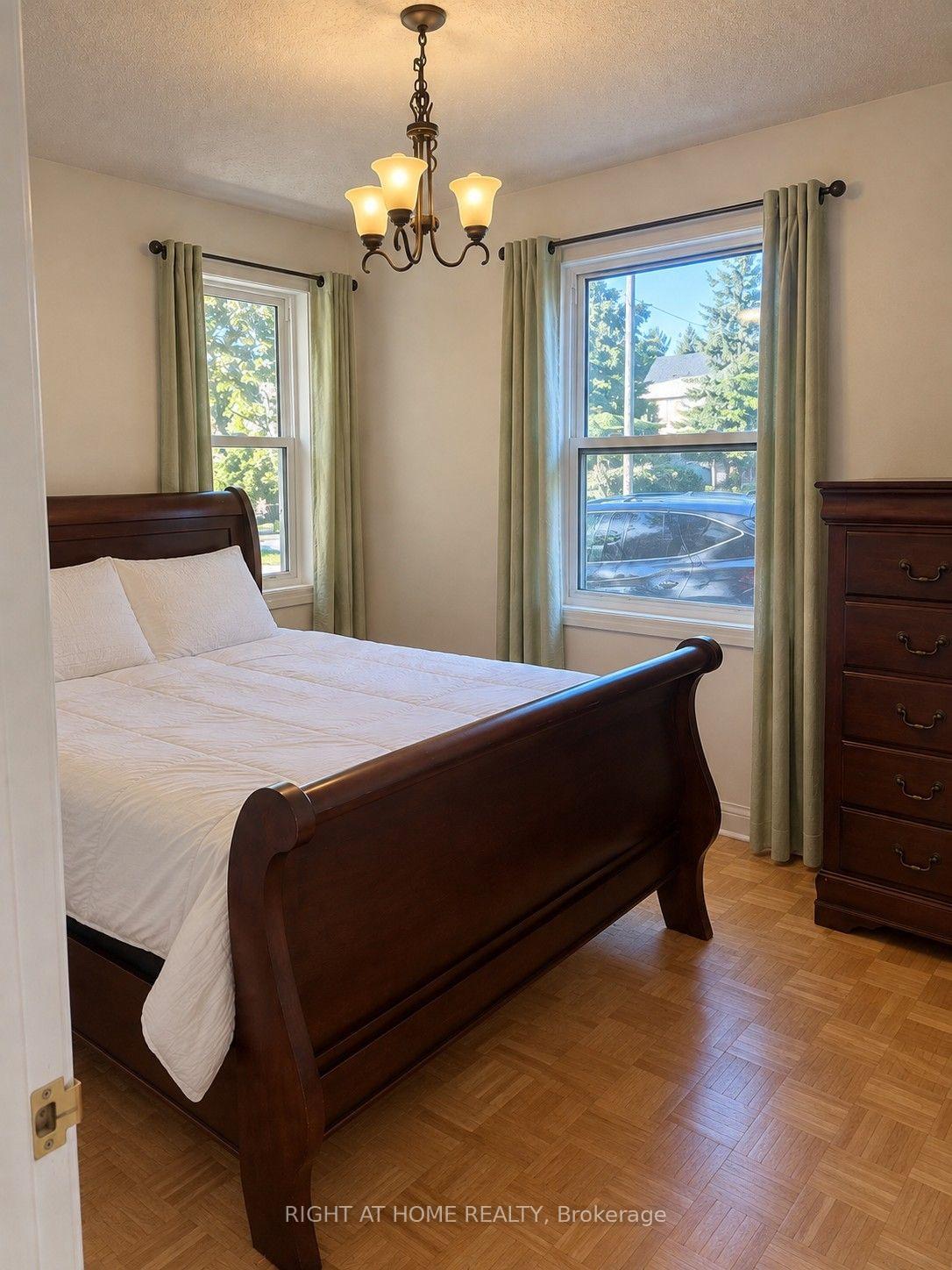 Photo 13 of Unit Suite B, 242 Arthur Street, Halton Hills, Acton — HOMEH