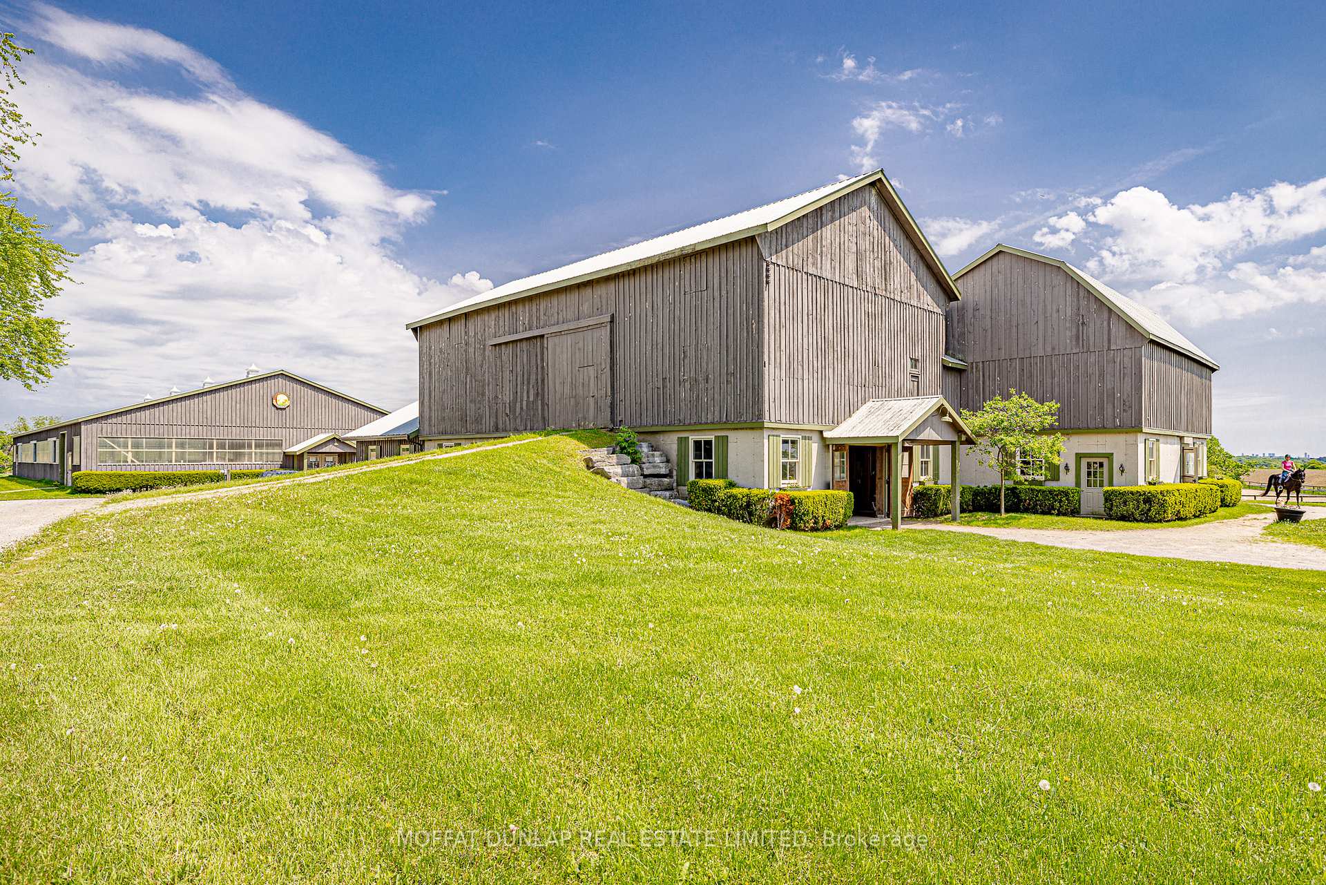 Photo 10 of 14285 8th Concession Road, King, Rural King — HOMEH