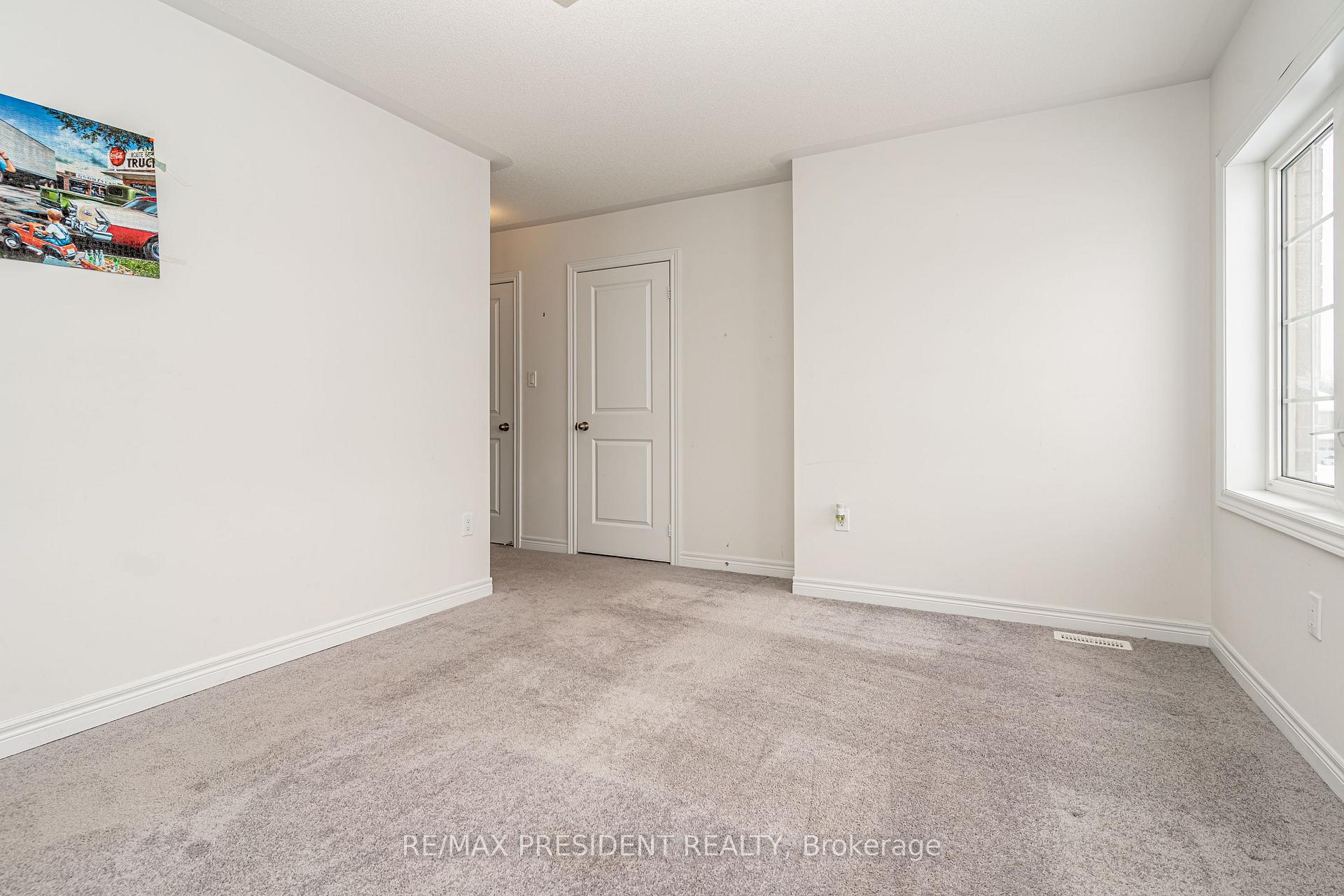 Photo 29 of 663 Anishinaabe Drive, Shelburne — HOMEH