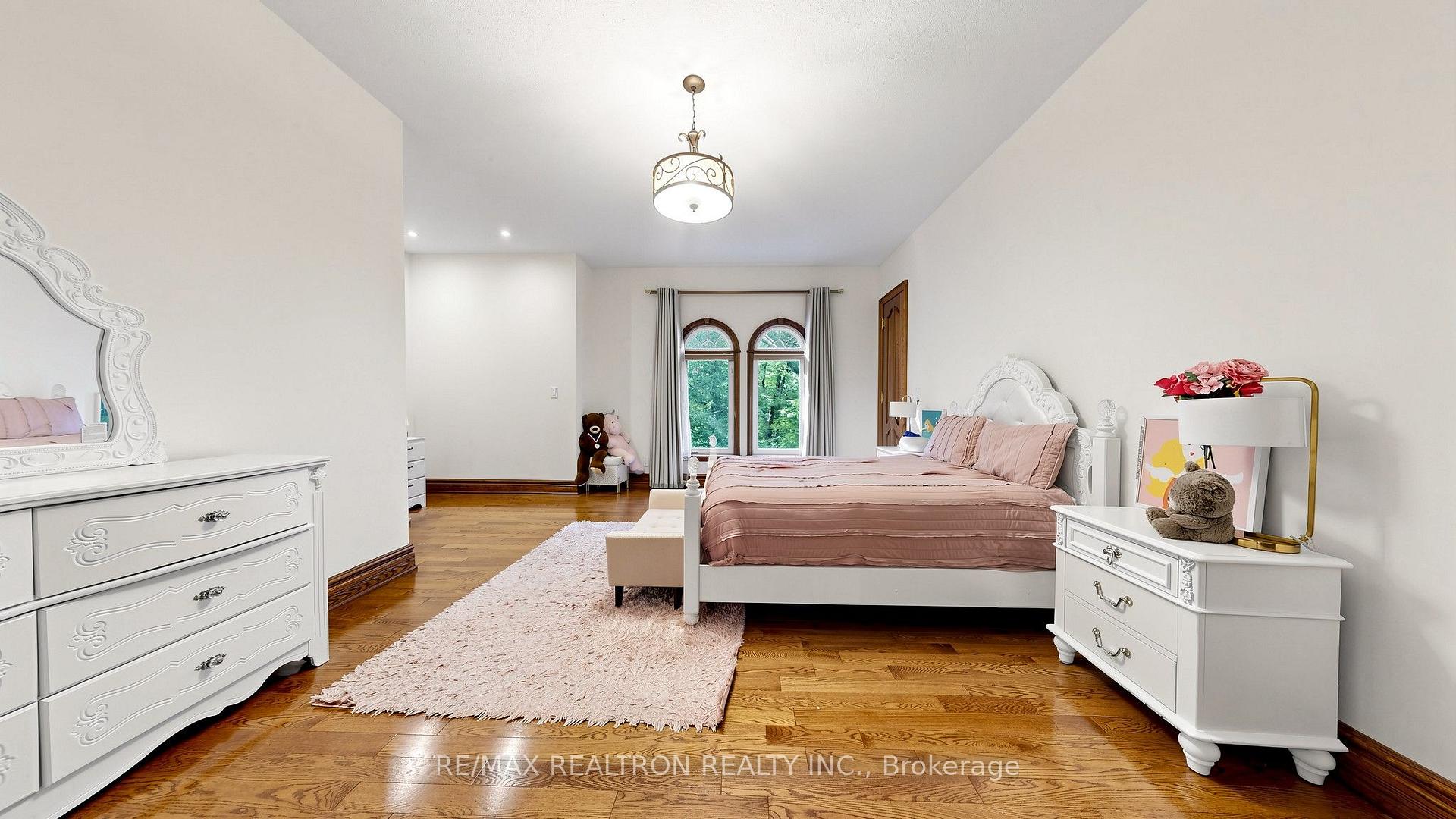 Photo 15 of 38 Bridgewater Drive, Richmond Hill, Rural Richmond Hill — HOMEH