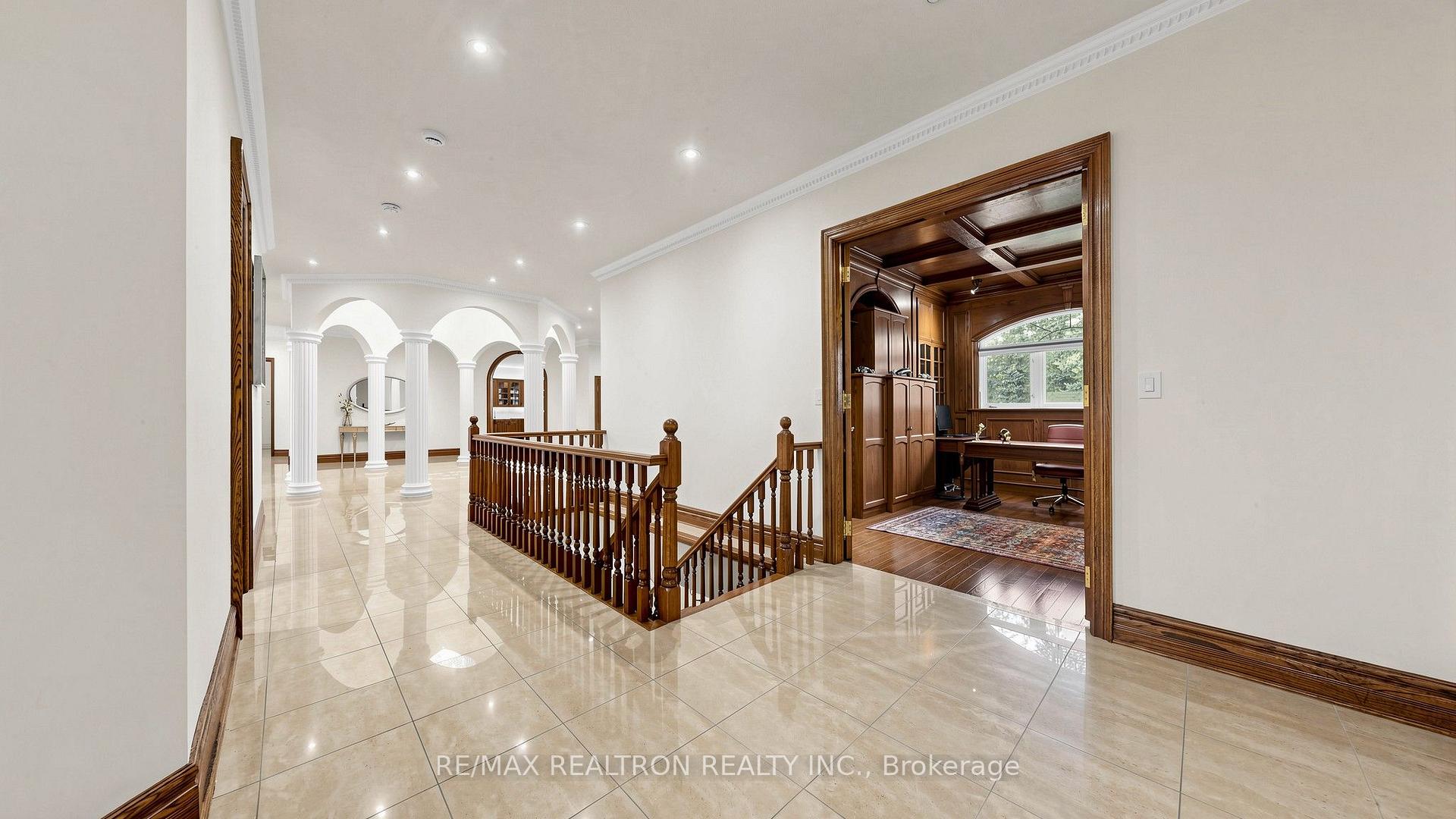 Photo 17 of 38 Bridgewater Drive, Richmond Hill, Rural Richmond Hill — HOMEH