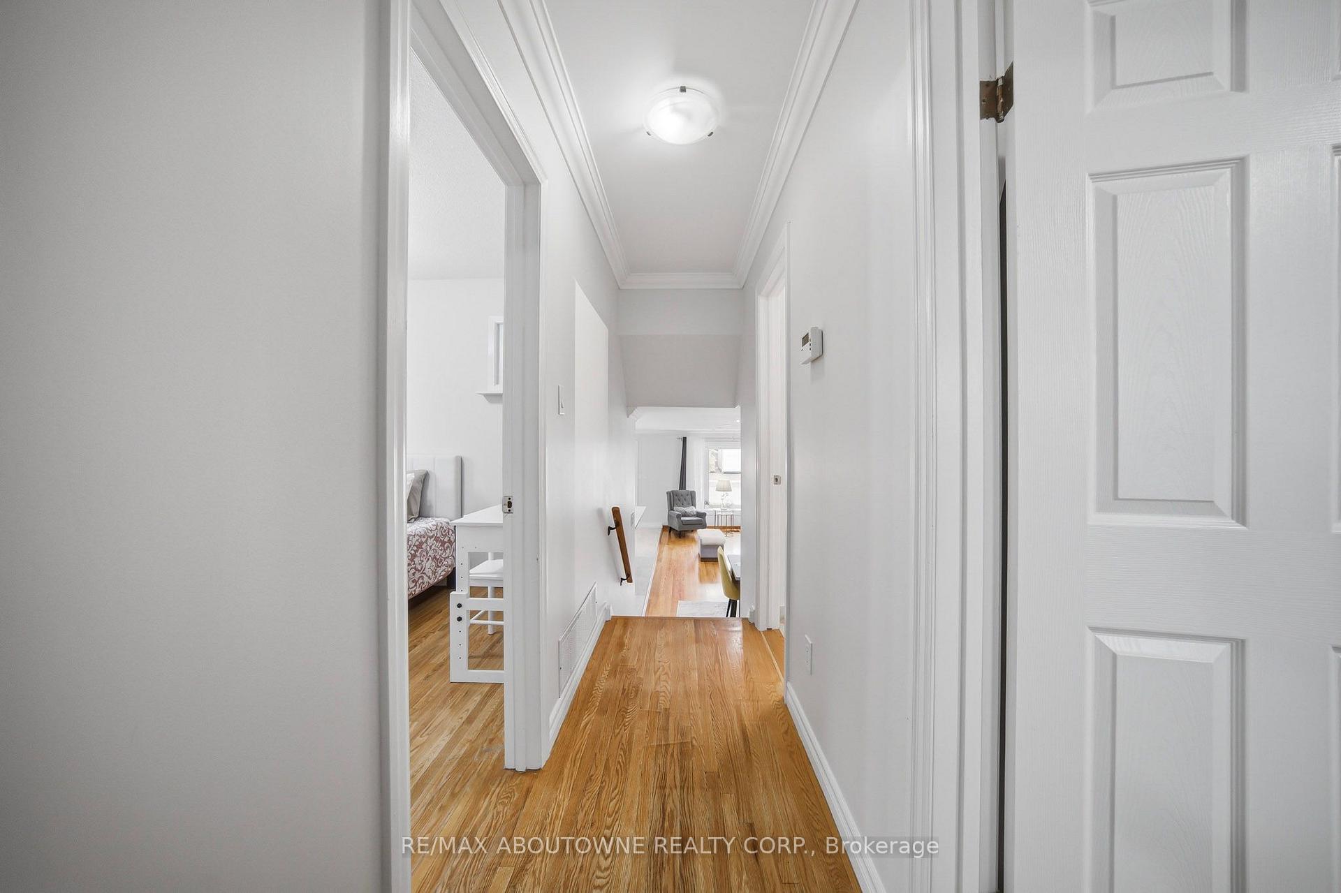 Photo 12 of 6346 Neuchatel Road, Mississauga, Meadowvale — HOMEH