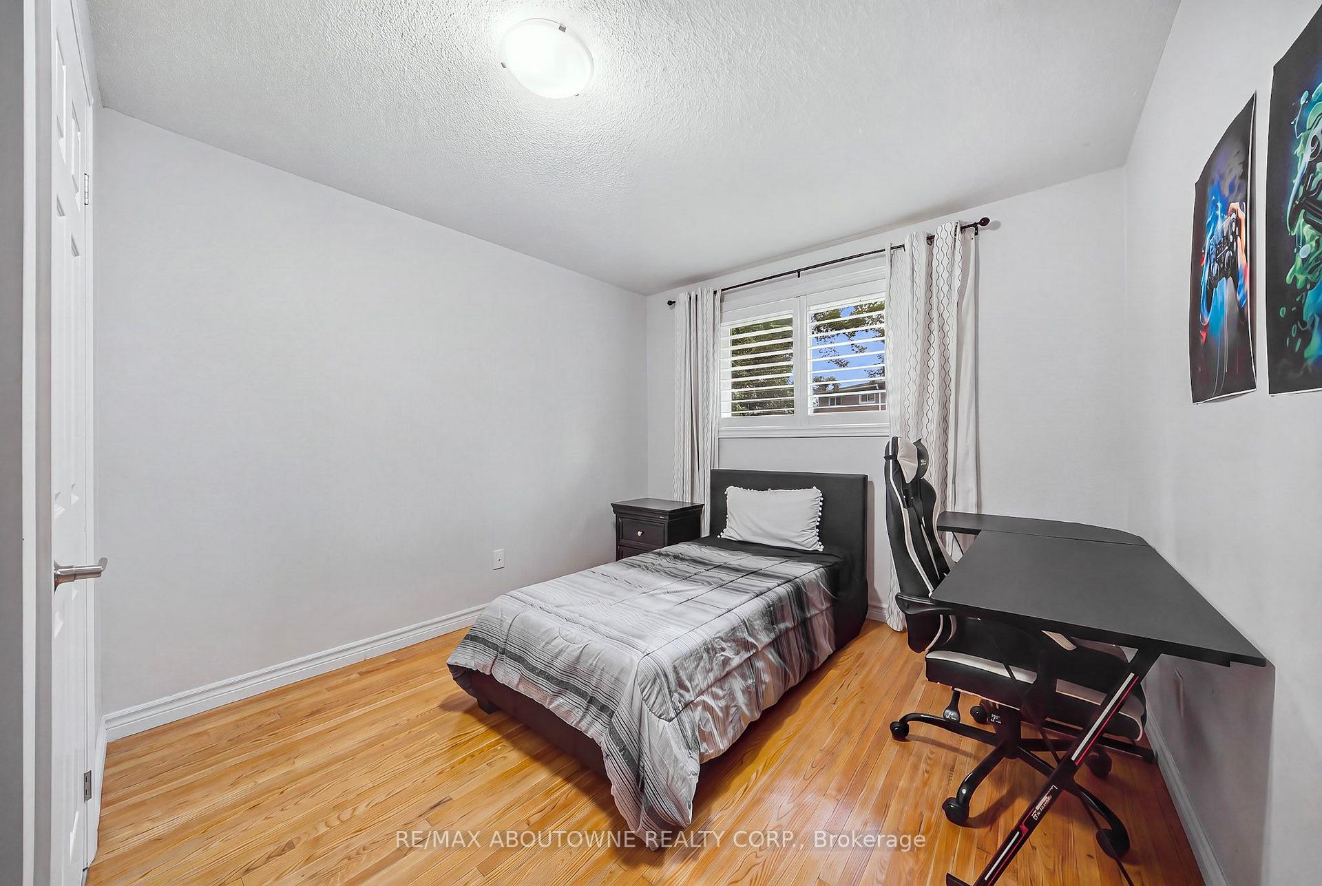 Photo 15 of 6346 Neuchatel Road, Mississauga, Meadowvale — HOMEH