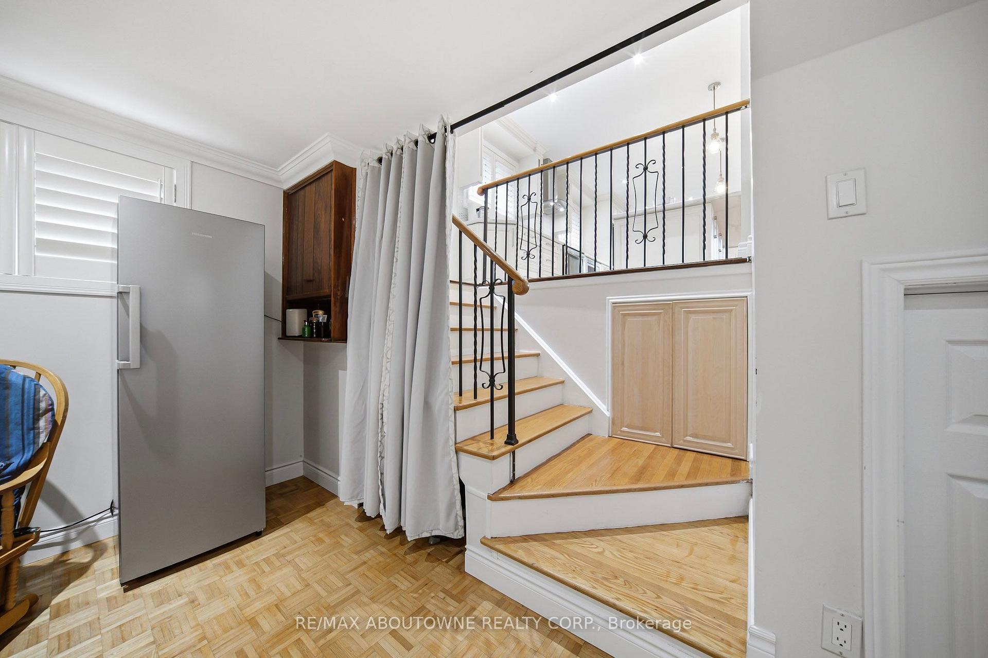 Photo 19 of 6346 Neuchatel Road, Mississauga, Meadowvale — HOMEH