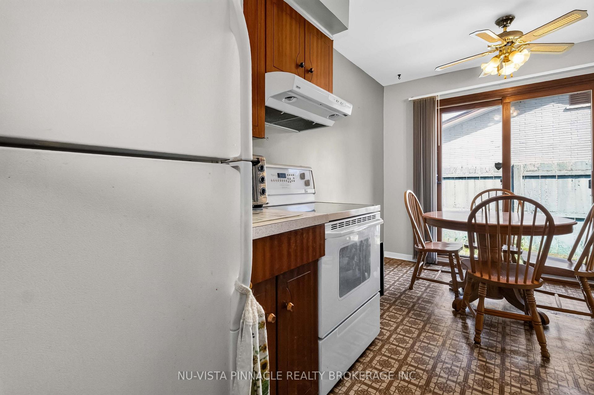 Photo 11 of 1062 Apache Road, London, East D — HOMEH
