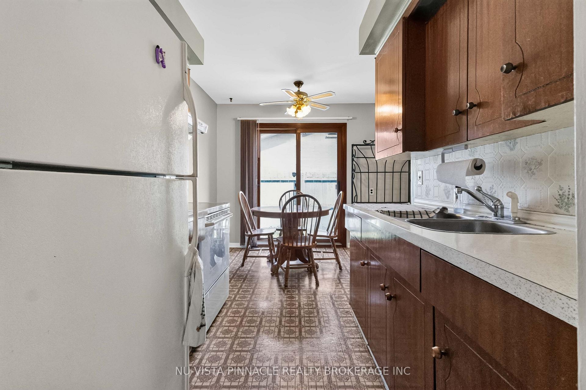 Photo 12 of 1062 Apache Road, London, East D — HOMEH