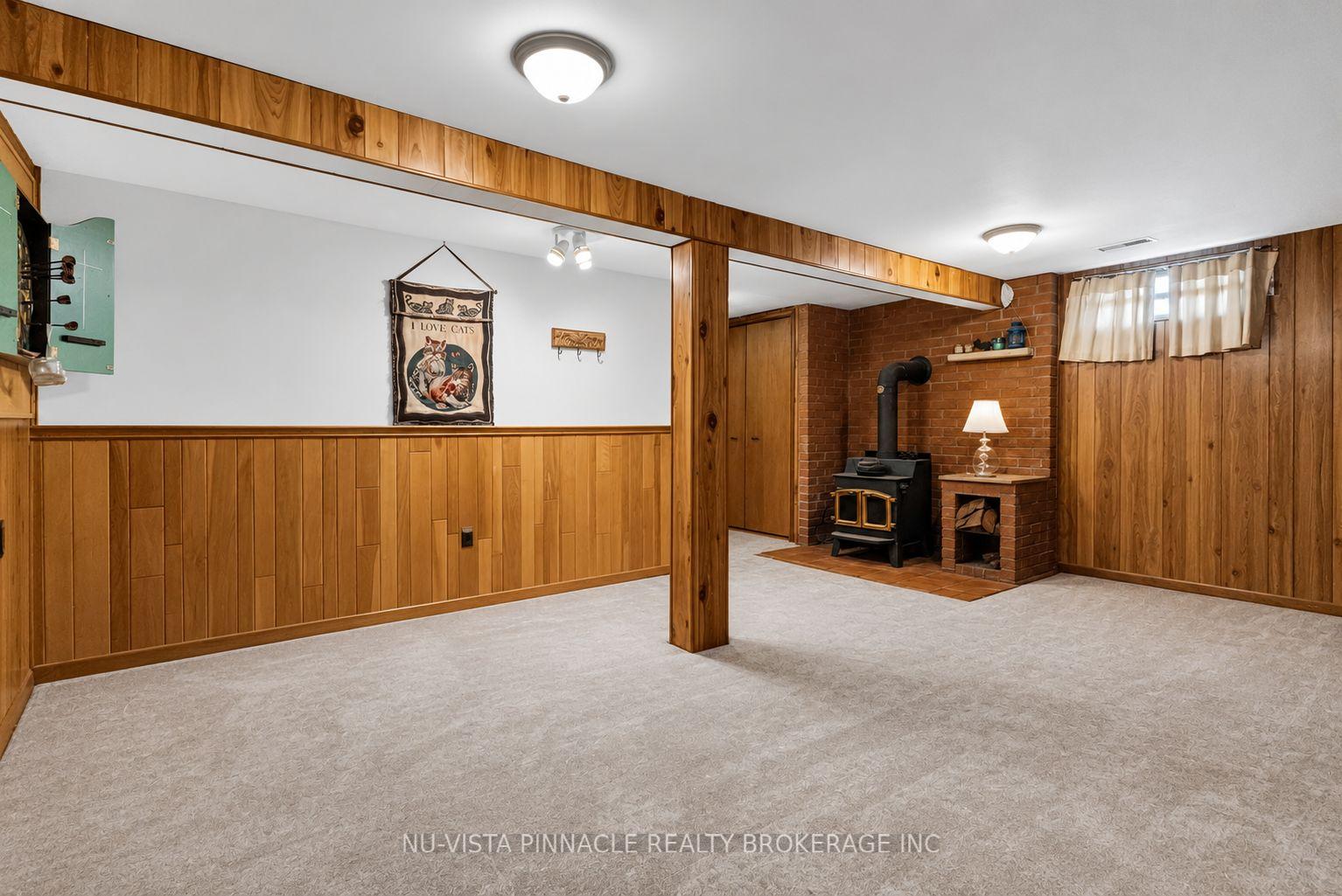 Photo 17 of 1062 Apache Road, London, East D — HOMEH