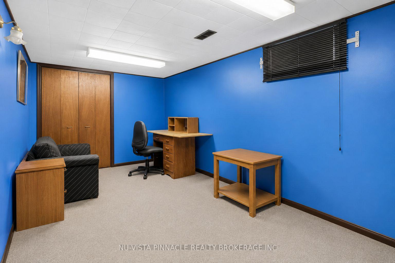Photo 19 of 1062 Apache Road, London, East D — HOMEH