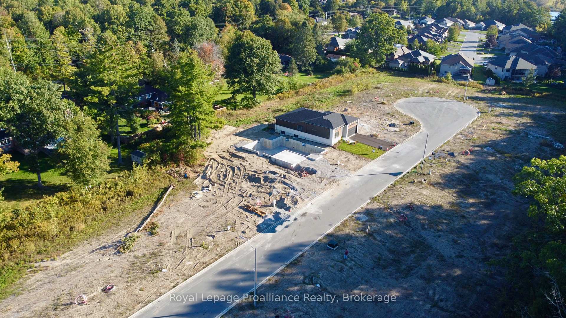 Photo 5 of 25 Exeter Court, Quinte West, Murray Ward — HOMEH