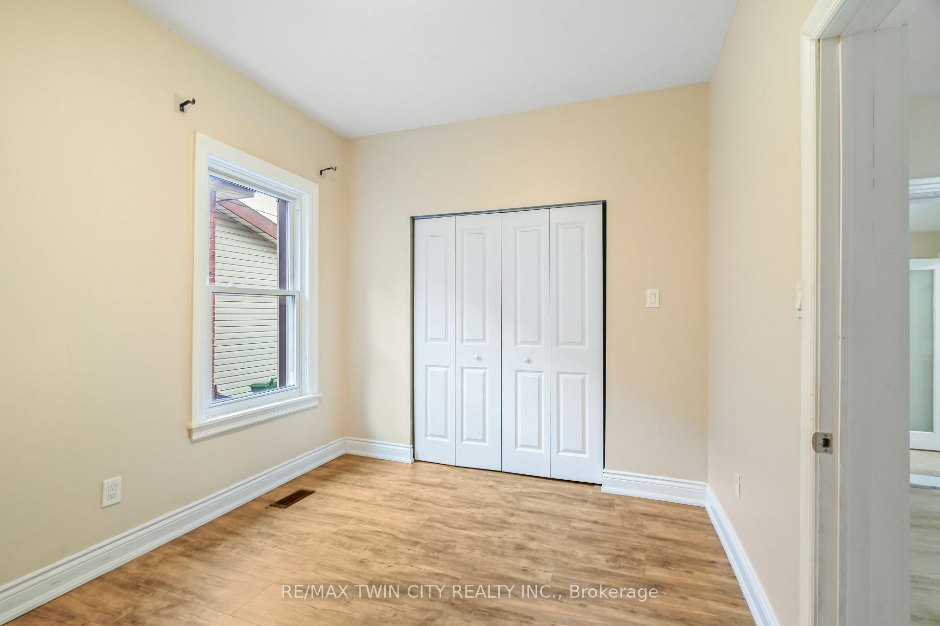 Photo 20 of 25 Alonzo Street, Brantford, North Ward — HOMEH