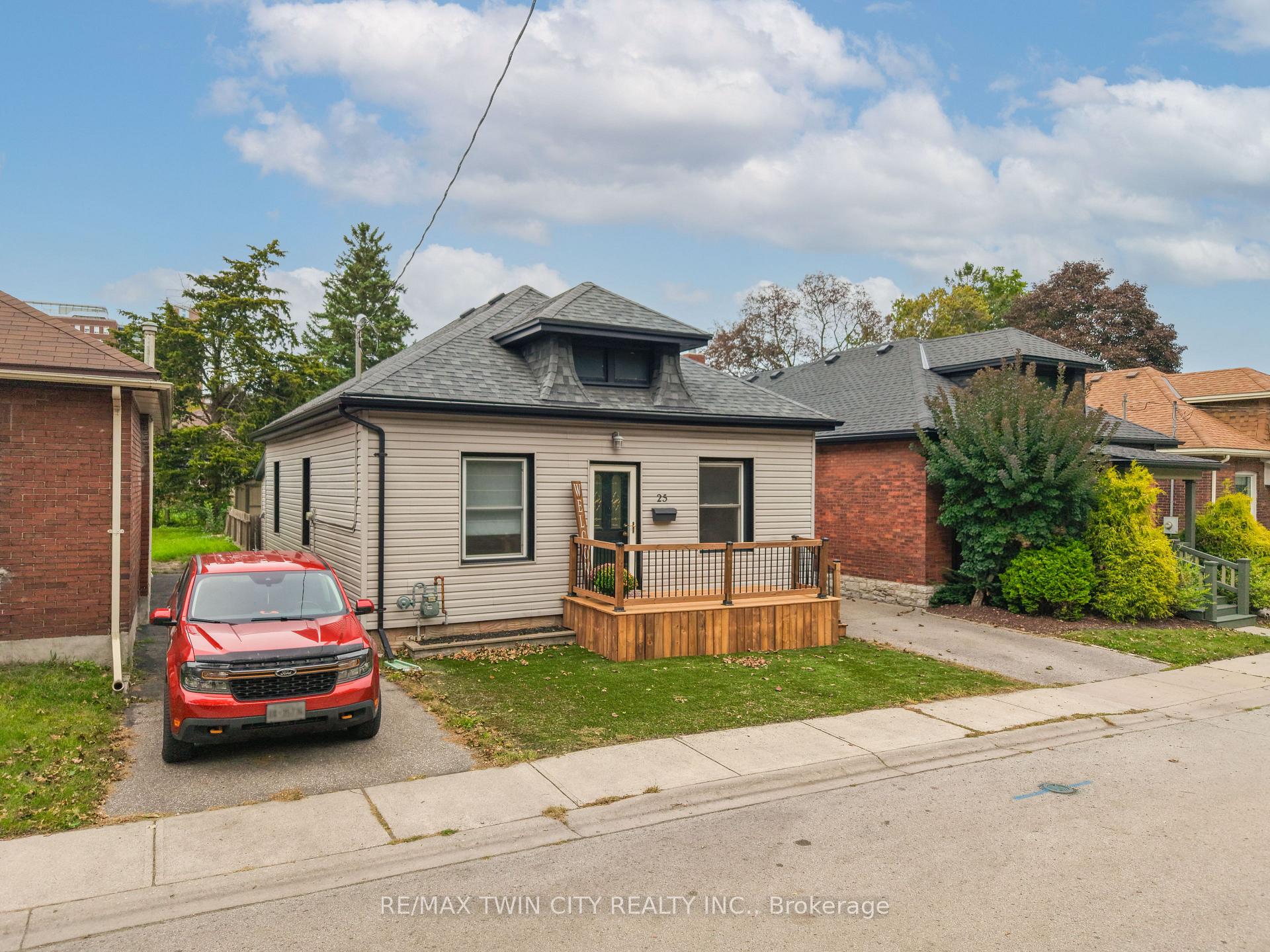 Photo 38 of 25 Alonzo Street, Brantford, North Ward — HOMEH