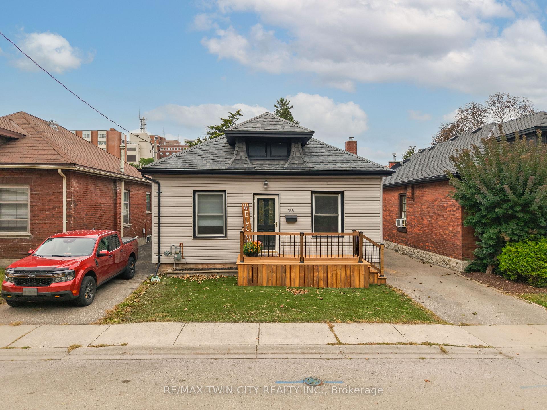 Photo 39 of 25 Alonzo Street, Brantford, North Ward — HOMEH