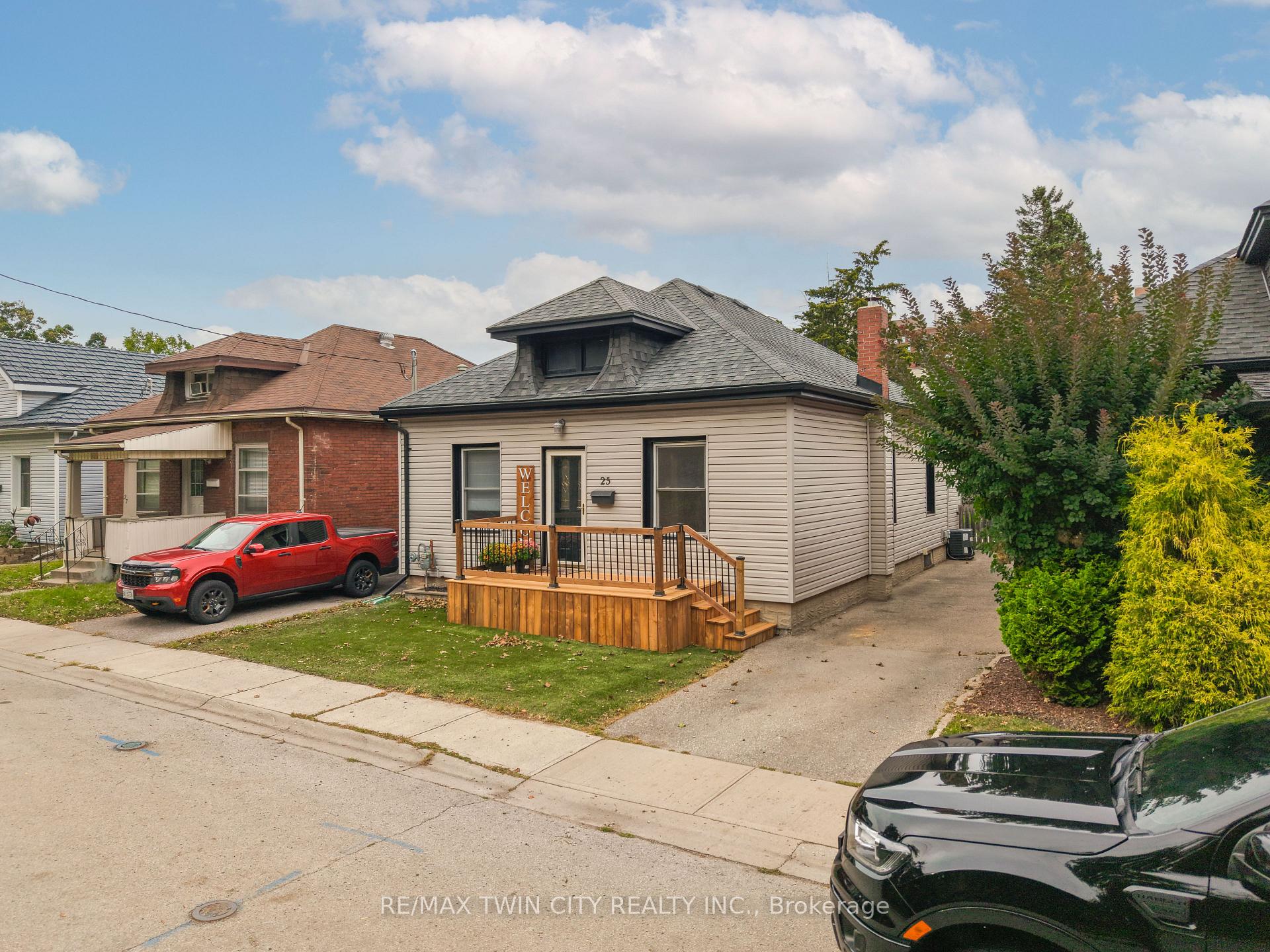 Photo 40 of 25 Alonzo Street, Brantford, North Ward — HOMEH