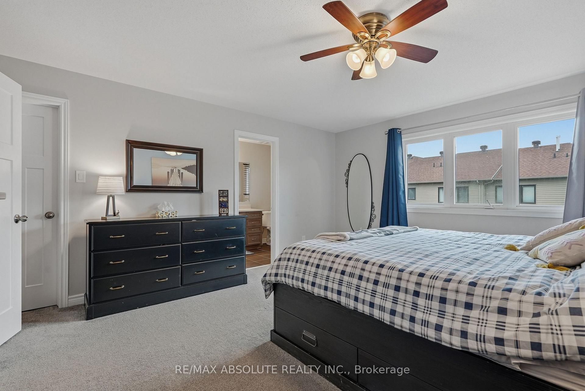 Photo 16 of 696 Trigorai Crescent, Ottawa, Avalon West — HOMEH