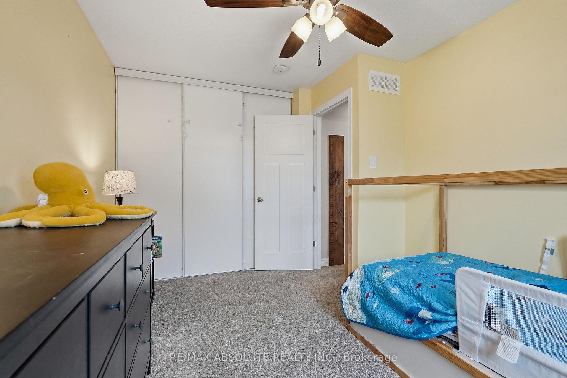 Photo 20 of 696 Trigorai Crescent, Ottawa, Avalon West — HOMEH
