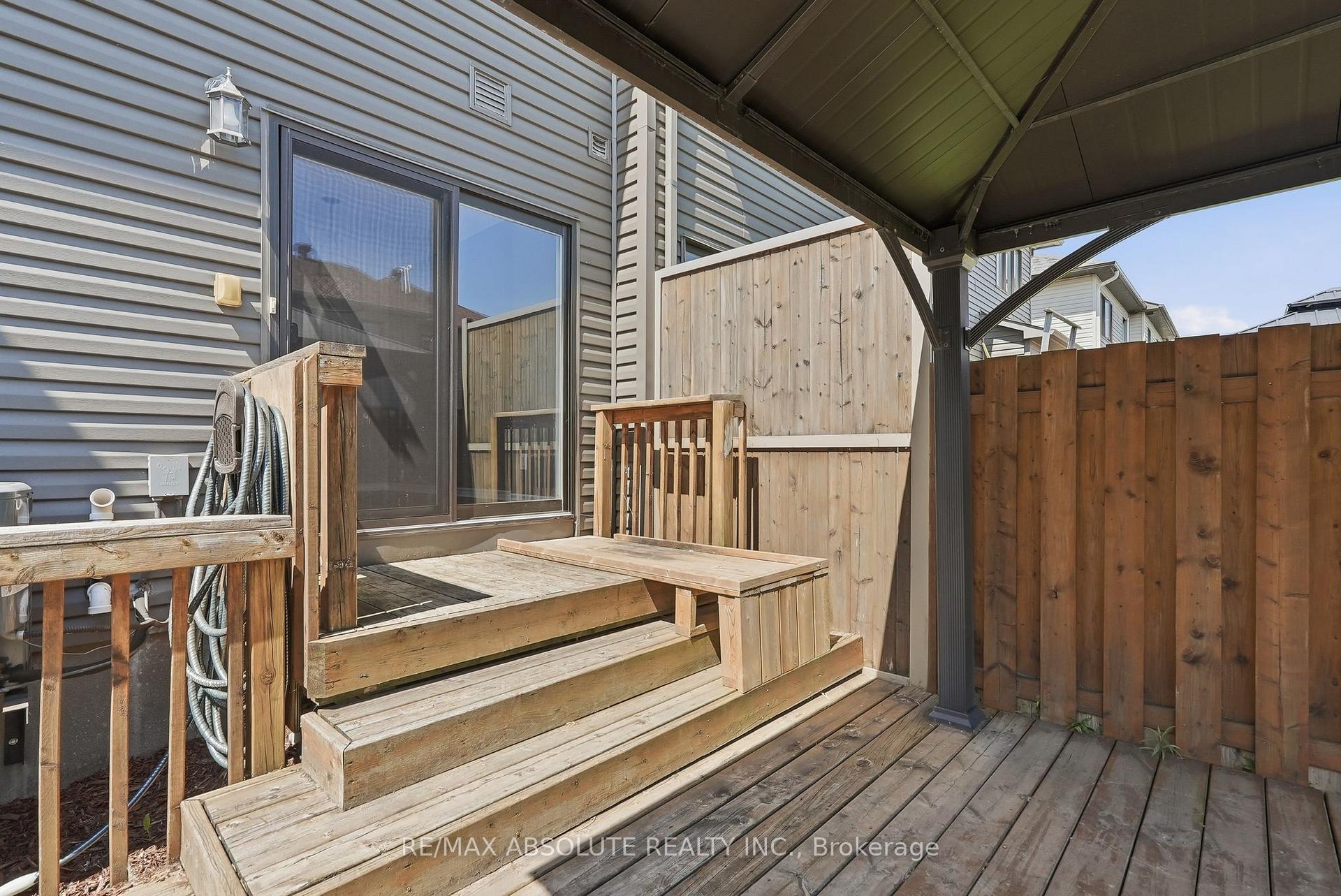 Photo 28 of 696 Trigorai Crescent, Ottawa, Avalon West — HOMEH