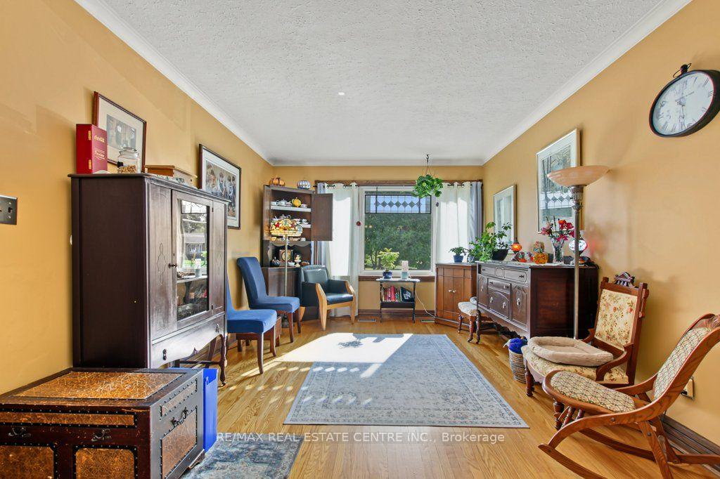 Photo 7 of 15 Norton Crescent, Halton Hills, Georgetown — HOMEH