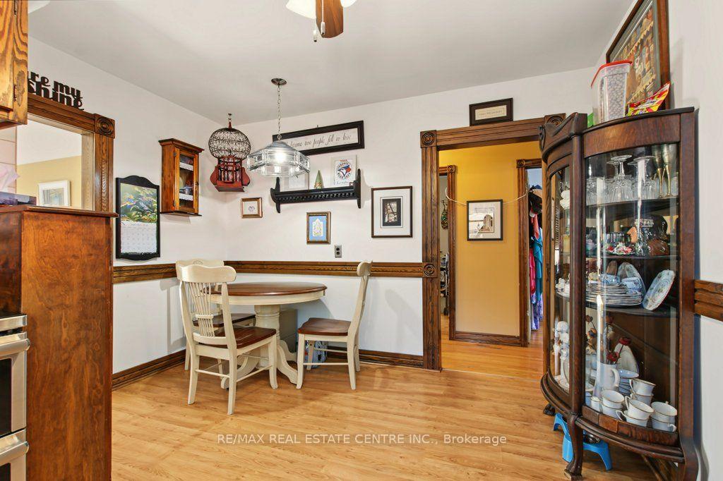 Photo 11 of 15 Norton Crescent, Halton Hills, Georgetown — HOMEH