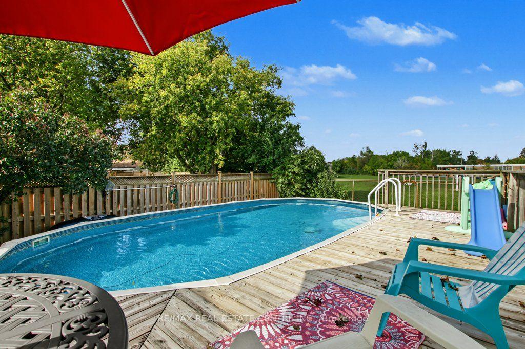 Photo 26 of 15 Norton Crescent, Halton Hills, Georgetown — HOMEH
