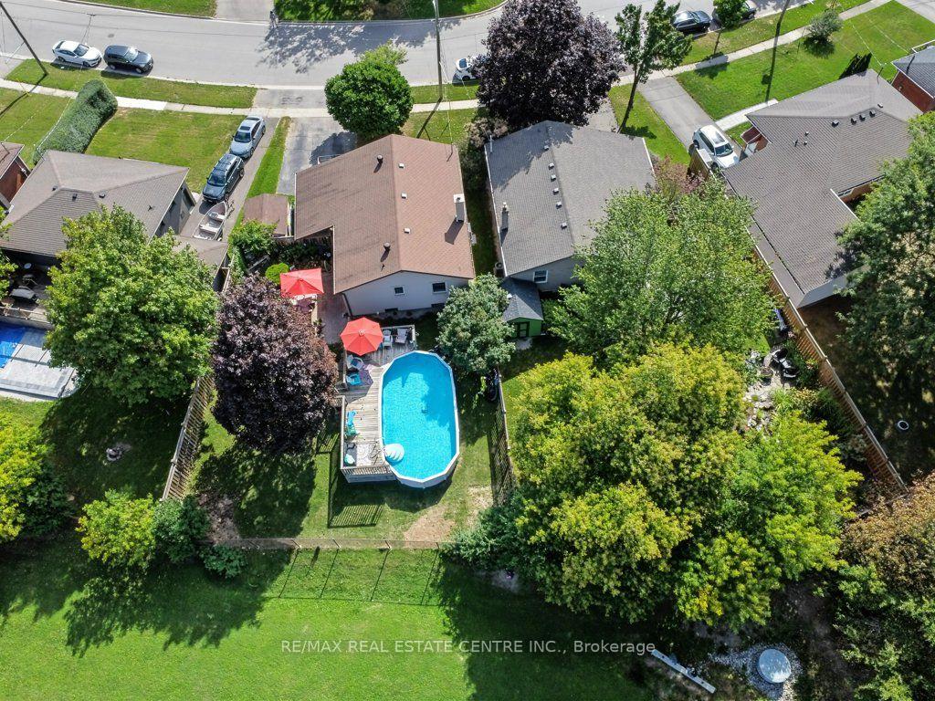Photo 30 of 15 Norton Crescent, Halton Hills, Georgetown — HOMEH