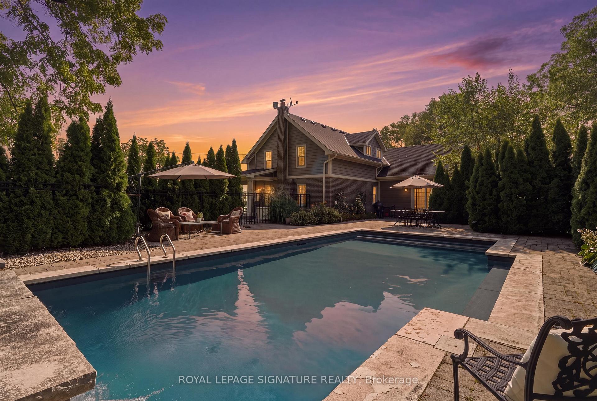 Photo 2 of 5062 Walkers Line, Burlington, Rural Burlington — HOMEH