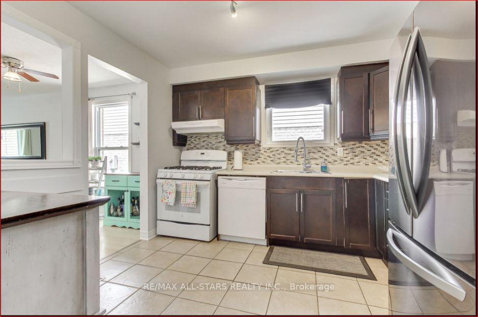 Photo 8 of 91 Kate Aitken Crescent, New Tecumseth, Beeton — HOMEH