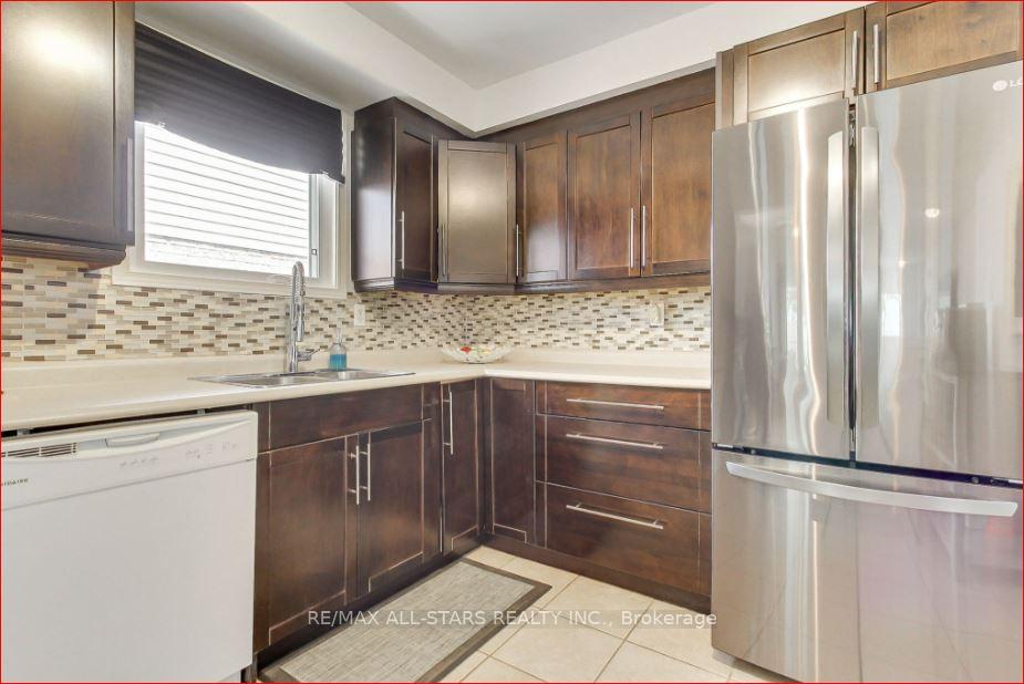 Photo 9 of 91 Kate Aitken Crescent, New Tecumseth, Beeton — HOMEH